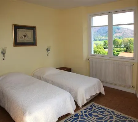 D'hotes Iguzkian فندق مبيت وإفطار