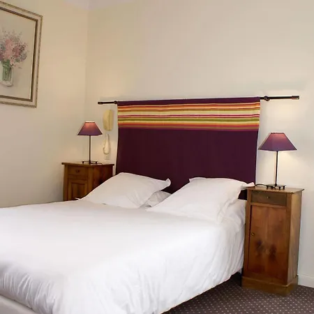 فندق مبيت وإفطار D'hotes Iguzkian 2*