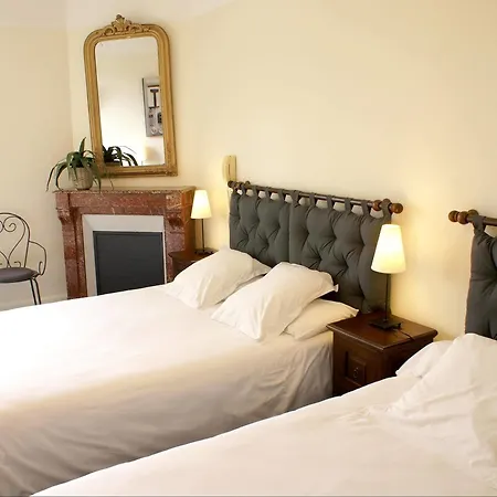 D'hotes Iguzkian فندق مبيت وإفطار إيتشاسو